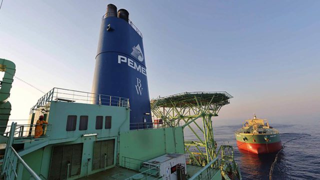 Precios del crudo benefician a Pemex, pero hay riesgos para ingresos del país
