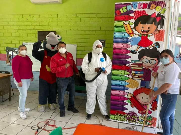 CROC realiza brigadas de sanitización en escuelas