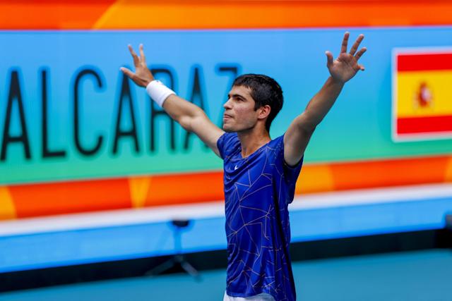 Carlos Alcaraz, 3 de 3 en finales ATP con 18 años