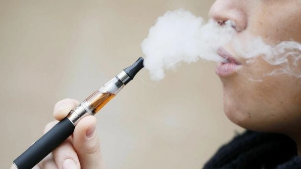 Senado prohíbe vapeadores y cigarros electrónicos