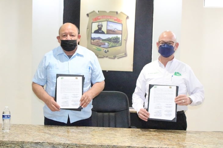 UTRCC firma convenio con alcalde de Castaños 