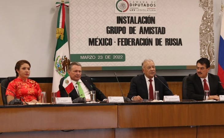 EU podría quitar visa a diputados de México por amistad con Rusia
