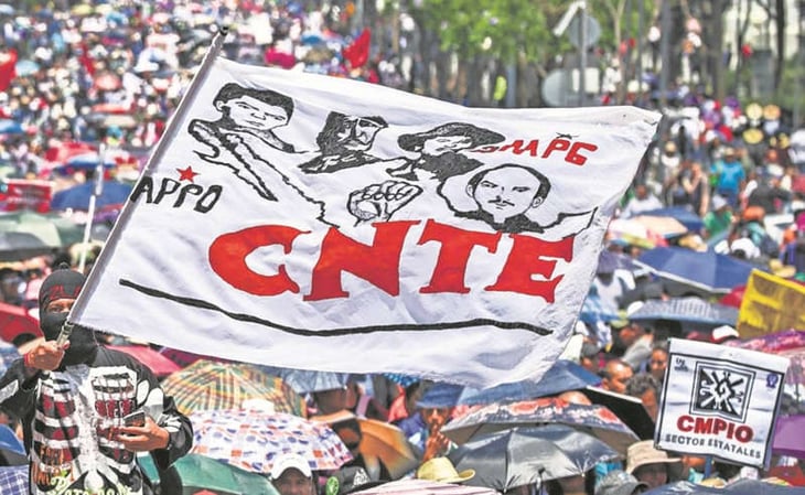 CNTE rompe con AMLO y lo llama neoliberal