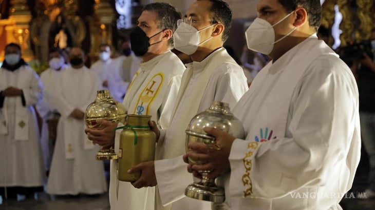 Sacerdotes renuevan votos y bendicen el Santo Crisma de la Diócesis de Saltillo