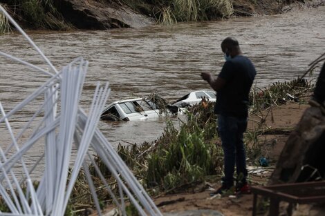       EEUU muestra su apoyo a Sudáfrica tras muerte de 306 personas en inundaciones
