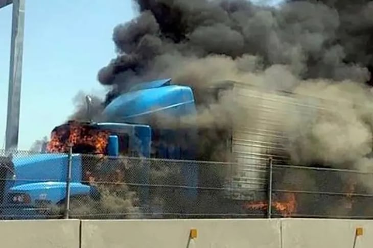 Tras ataques traileros desbloquean puente Internacional Reynosa