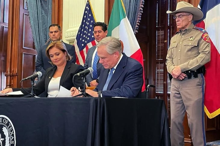 Texas amaga con inspecciones si no detienen a migrantes
