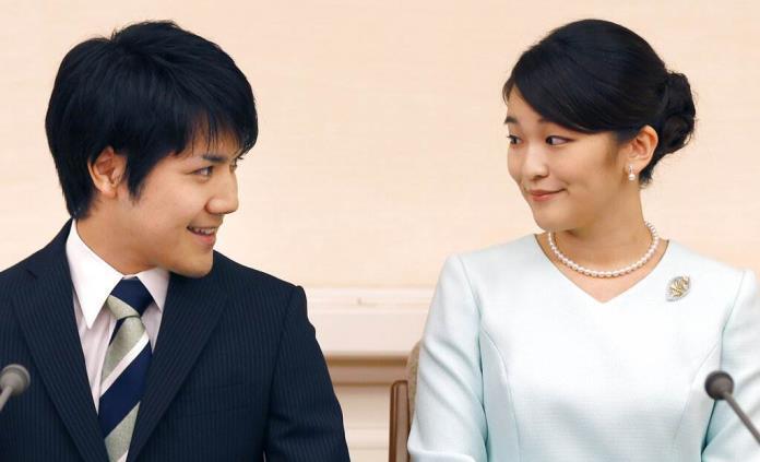 Princesa japonesa que renunció a título por amor es becaria del MET