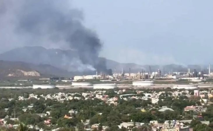 Se reactiva incendio en refinería de Salina Cruz