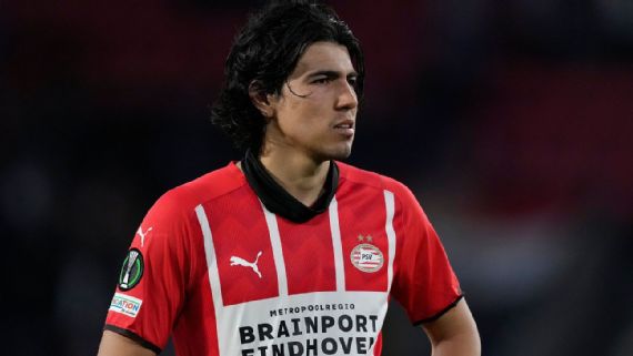 Érick Gutiérrez, de casi regresar a México a jugar su primera final con el PSV