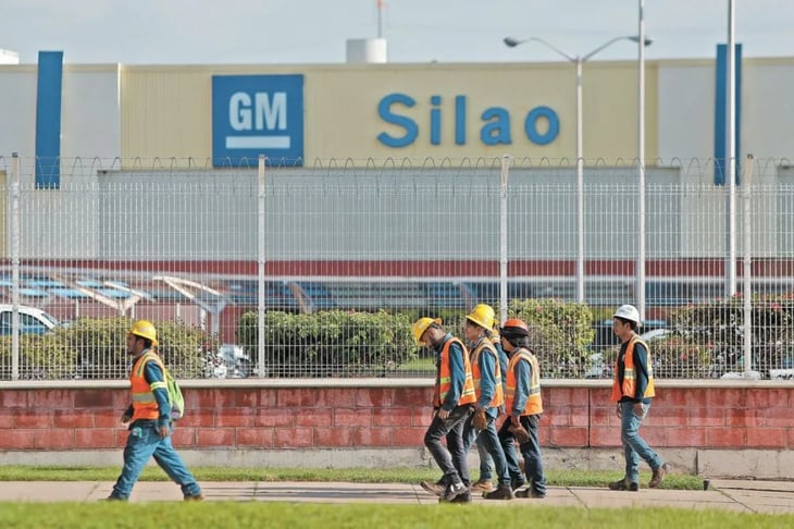 GM detiene ingreso del SINTTIA a su planta Silao