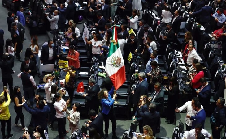 'Van a pagar por darle la espalda a México', dice Morena