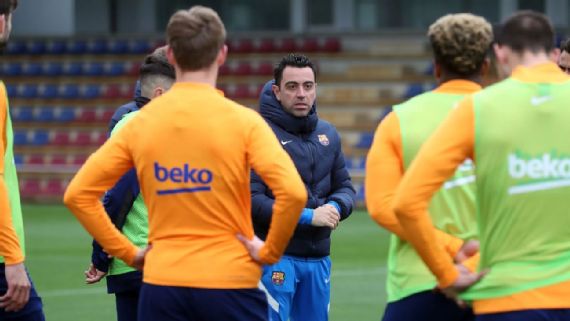 Xavi acepta la 'dura' realidad del Barcelona, sin opciones de pelear la Liga: 'Ahora tenemos siete finales y no podemos fallar'