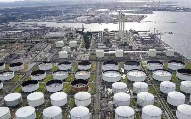 EE.UU. vende 30 millones de barriles de petróleo liberados de sus reservas