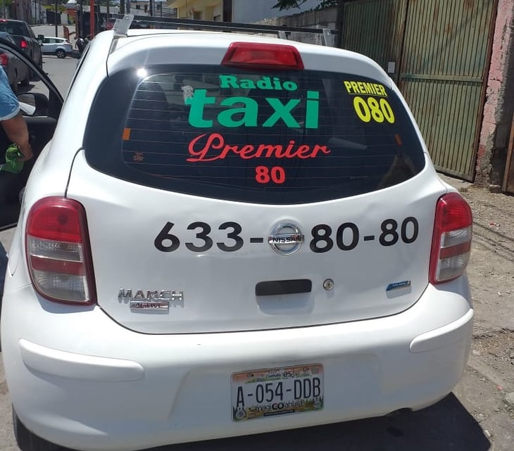 Taxistas 'premier' se identifican ante usuarios
