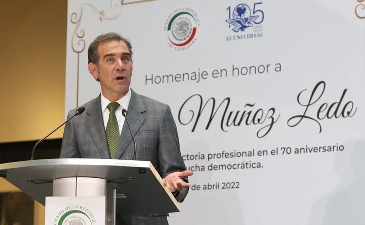 Muñoz Ledo, clave en la construcción del sistema electoral: Córdova