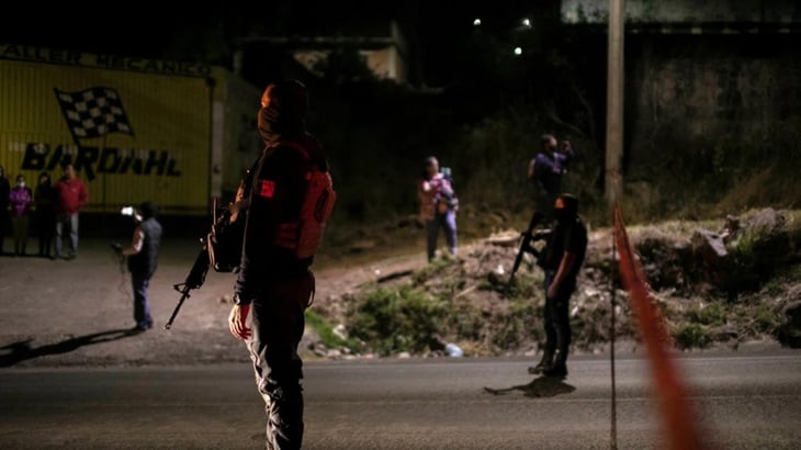 Mueren tres hombres en enfrentamiento entre criminales en oeste de México