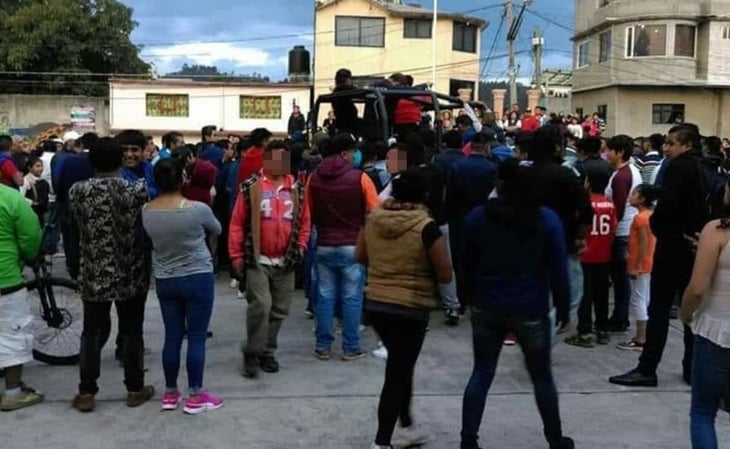 Pobladores linchan a policías que buscaban a violador en Edomex