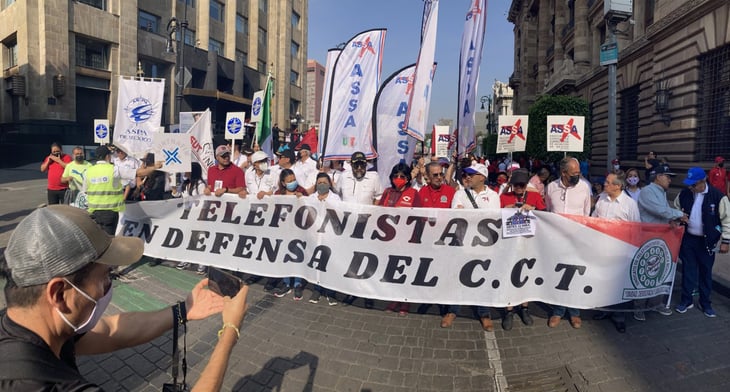 Telmex no resuelve; 60 mil  telefonistas se van a huelga