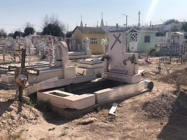 100 tumbas abandonadas en el panteón Guadalupe de Monclova