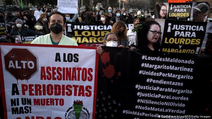 Marchan en México tras 3 periodistas asesinados en los cinco últimos días