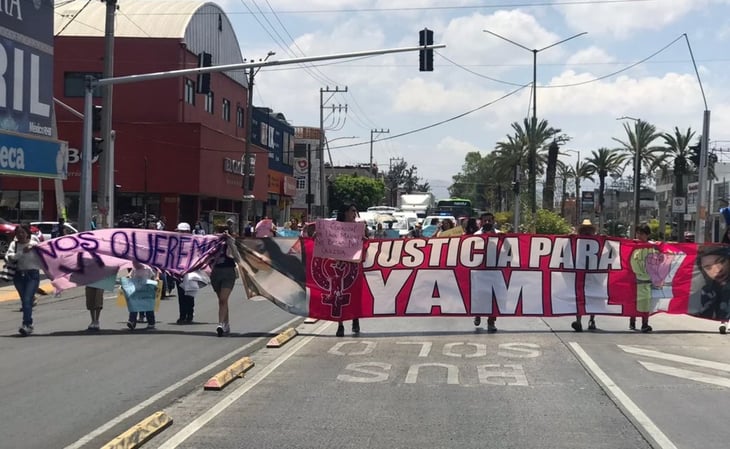 Marchan para exigir justicia por joven asesinada en Neza