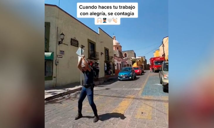 'Poli feliz' de Querétaro se hace viral por baile