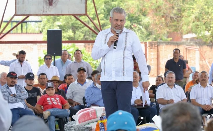 Gobernador de Michoacán dice que no cederá en lucha contra criminales