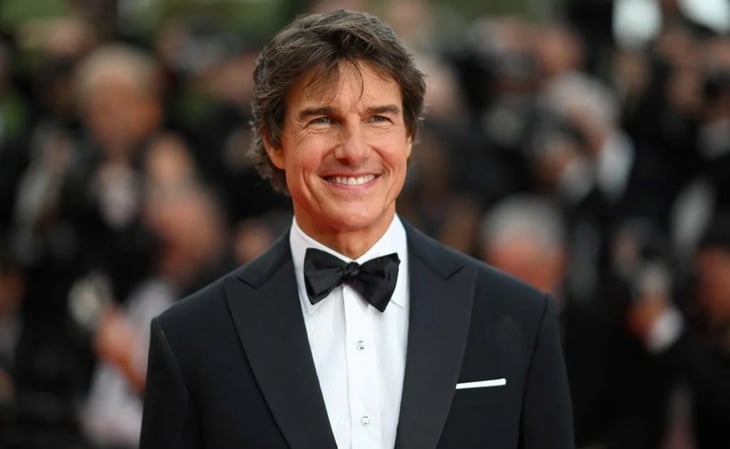Francia se rinde a Tom Cruise con despliegue aéreo 