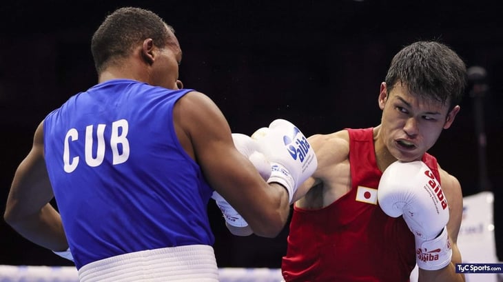 Los boxeadores cubanos arrasan con triunfos en su debut como profesionales