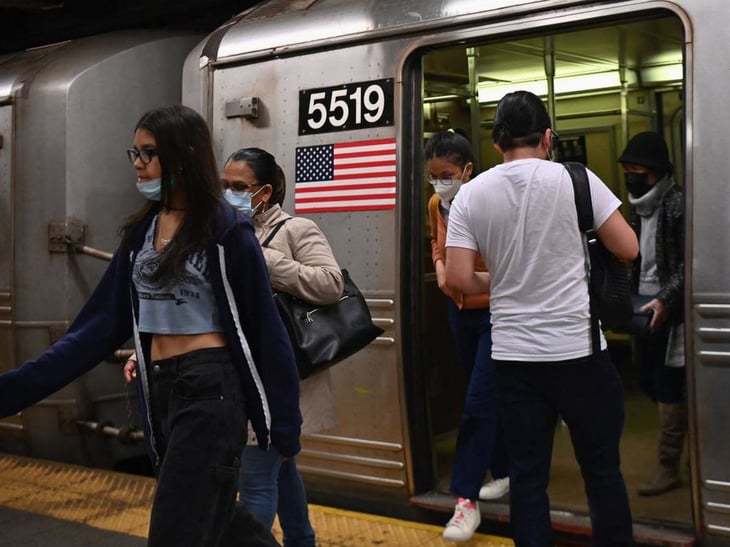 Un hombre muere en un tiroteo 'no provocado' en el Metro de Nueva York
