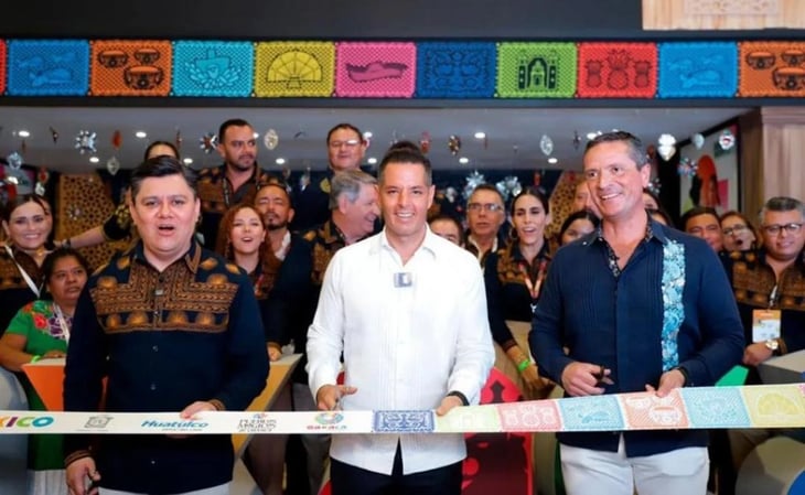 Inaugura Murat pabellón de Oaxaca en Tianguis Turístico 2022