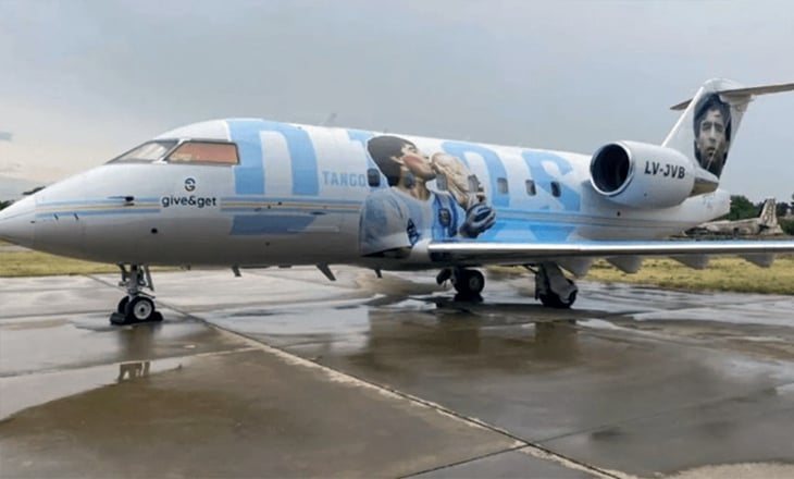 Presentan Tango D10S, el avión que homenajea a Maradona y volará a Catar