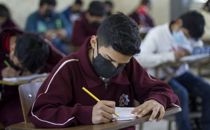 Egresados y estudiantes de normales alfabetizarán a 4 millones: SEP
