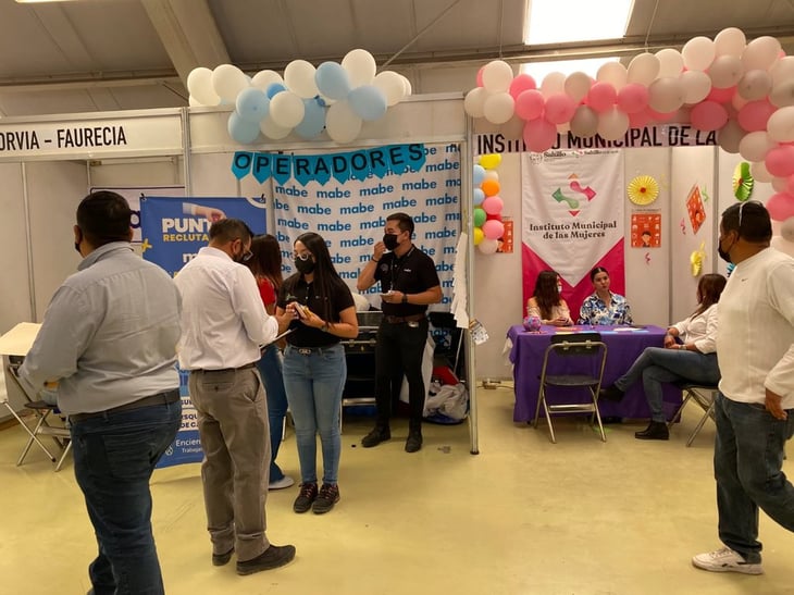 Saltillo realiza Feria del Empleo con 1600 puestos
