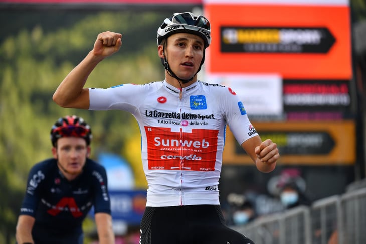 Hindley gana el Giro de Italia y la crono para Sobrero