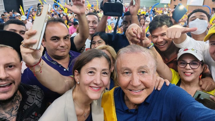 Fiesta amarilla en Bucaramanga por paso de Hernández al balotaje en Colombia