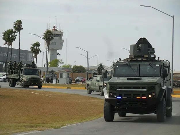 Llegan 200 militares a Nuevo Laredo, Tamaulipas