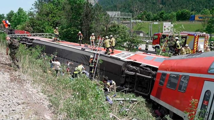 Mueren cuatro personas por accidente de tren en Alemania