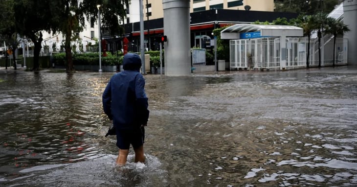 Inundaciones en Miami debido al paso de una potencial tormenta tropical