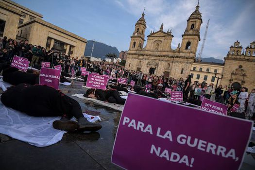Condenan agresiones contra fundación de víctimas de desaparición en Colombia