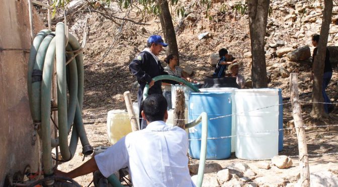 Colonias que tienen escasez de agua reciben pipas 