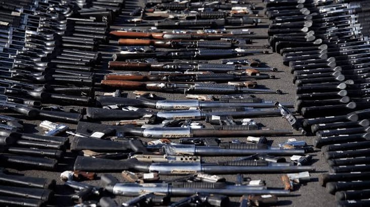 Cámara de Representantes de EUA eleva a 21 años la edad mínima para comprar armas semiautomáticas