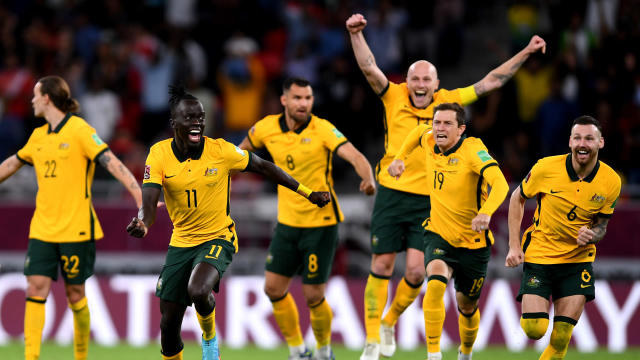 Australia se clasifica a Catar tras derrotar a Perú en penales 