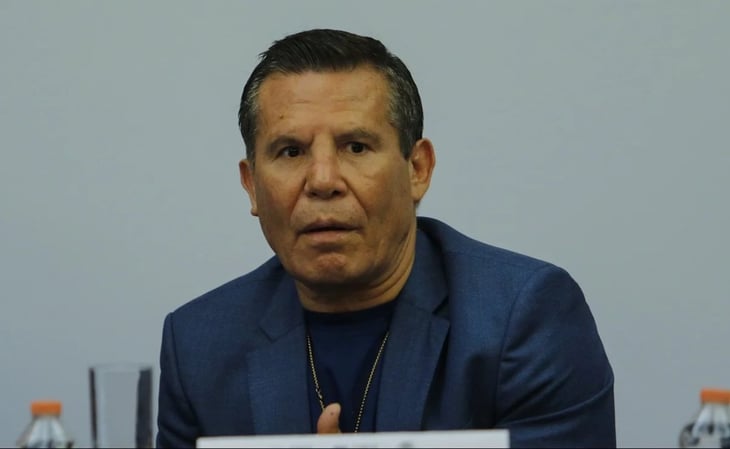 Julio César Chávez ignora a fan y explota con reporteros