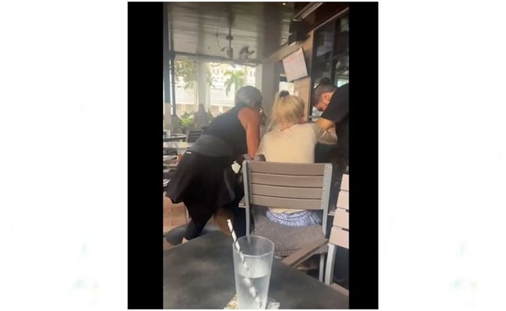 VIDEO: Ataque de pitbull a otro perro en restaurante desata debate