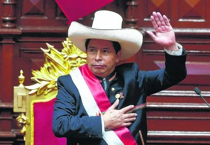 Fiscalía de Perú pide investigar al presidente Castillo 