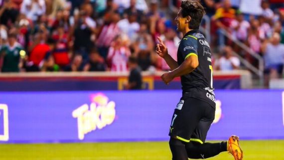 Chivas muestra destellos positivos en victoria 3-1 sobre Santos