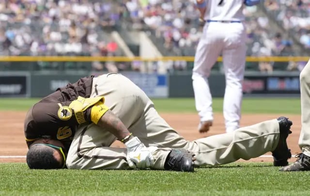Lesión en el tobillo izquierdo saca del juego de los Padres a Manny Machado