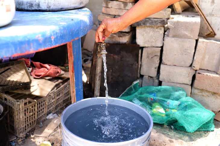 Tandeo de agua inicia en varios municipios de Coahuila por sequía